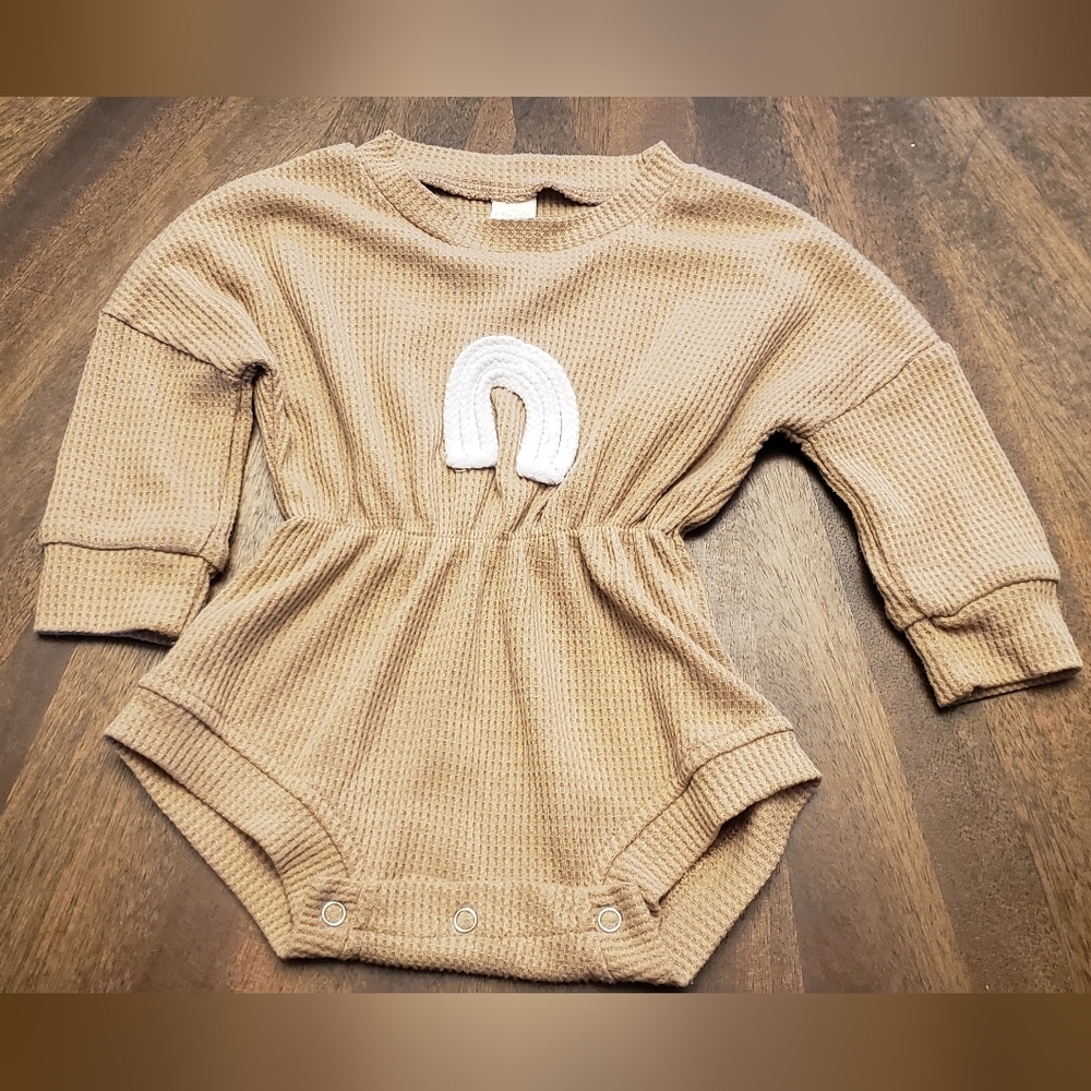 Tan Waffle Pattern Baby Romper with White Rainbow Design Size 12-18 Months